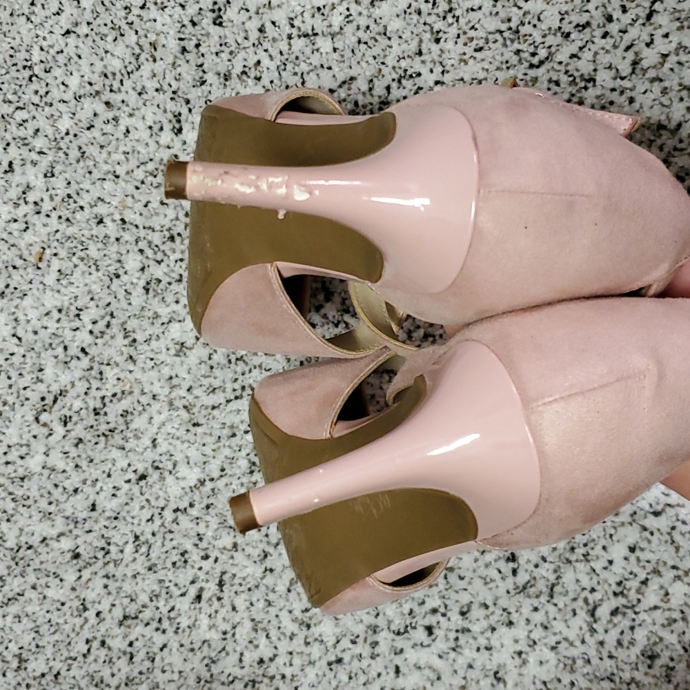 Pink open toe heels - Picture 3 of 3